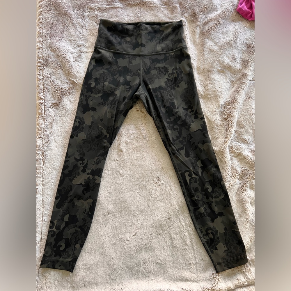 Lululemon Hidden Heritage Lace Black Multi Leggings 25”